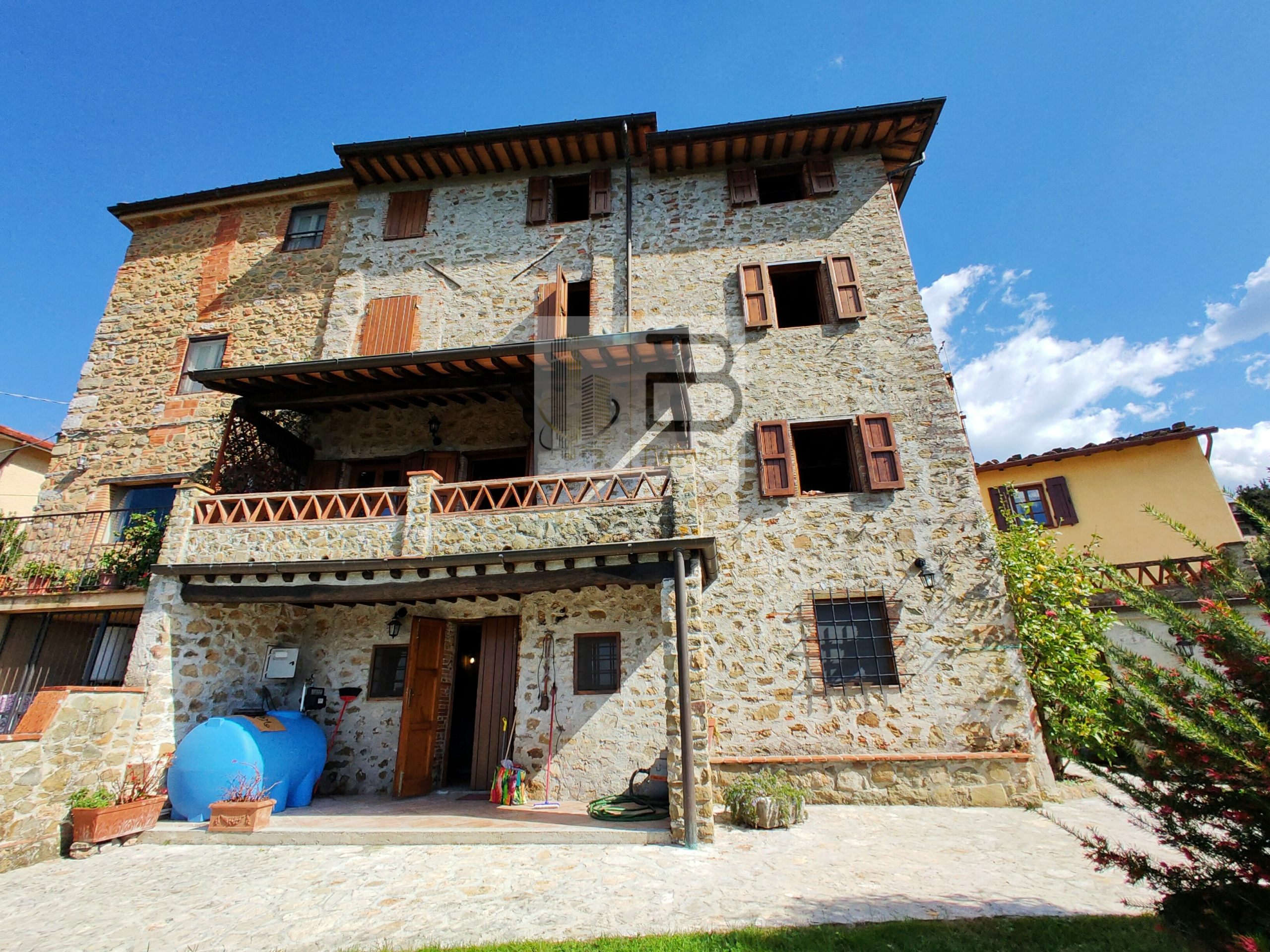 RUSTICO