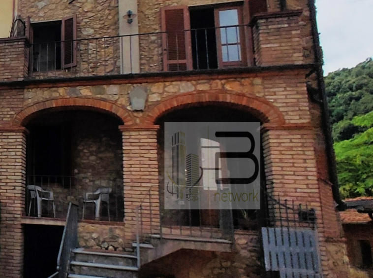 RUSTICO