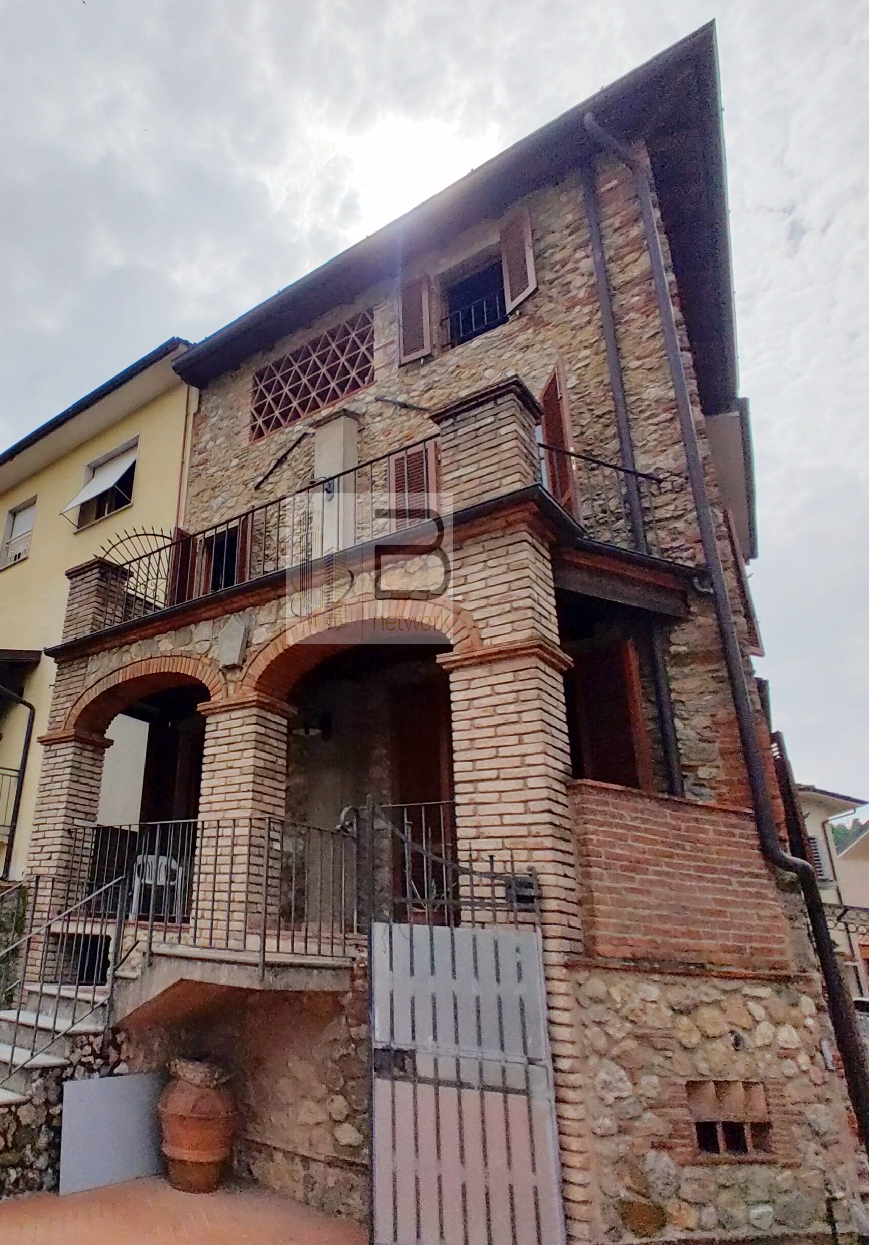 RUSTICO