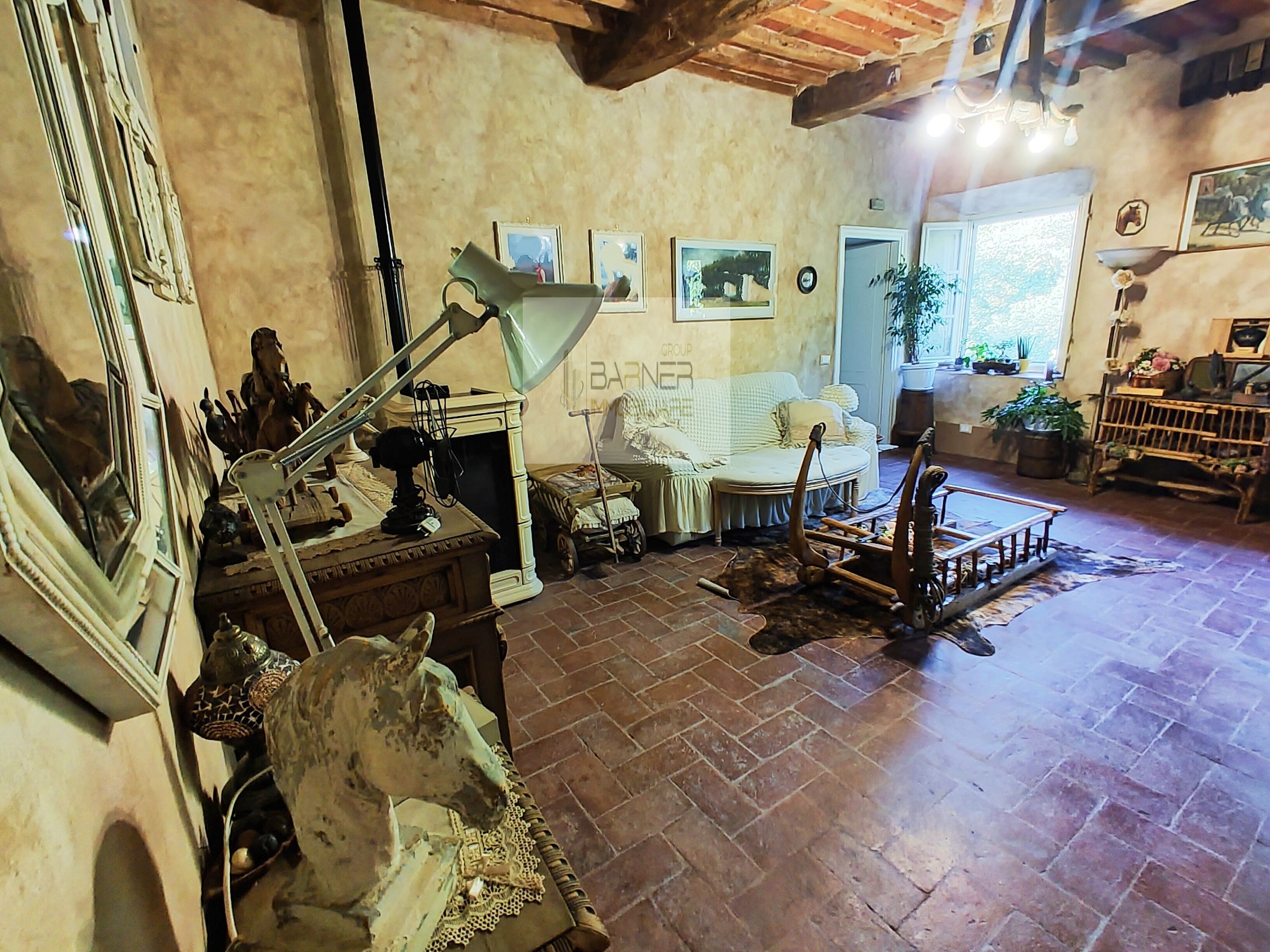 SALA