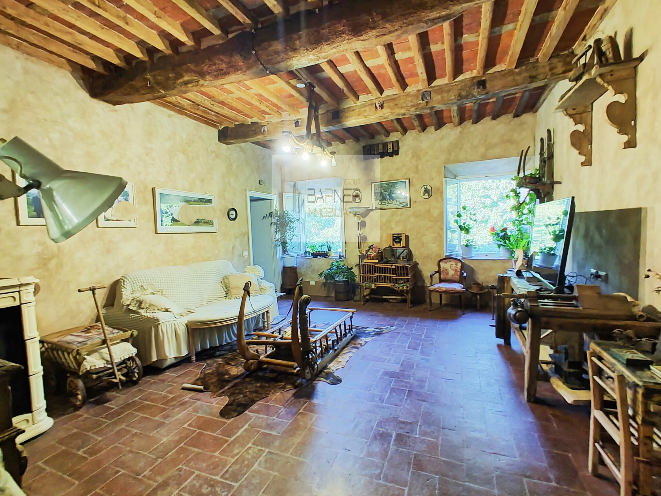 SALA