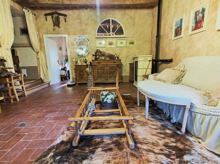 SALA