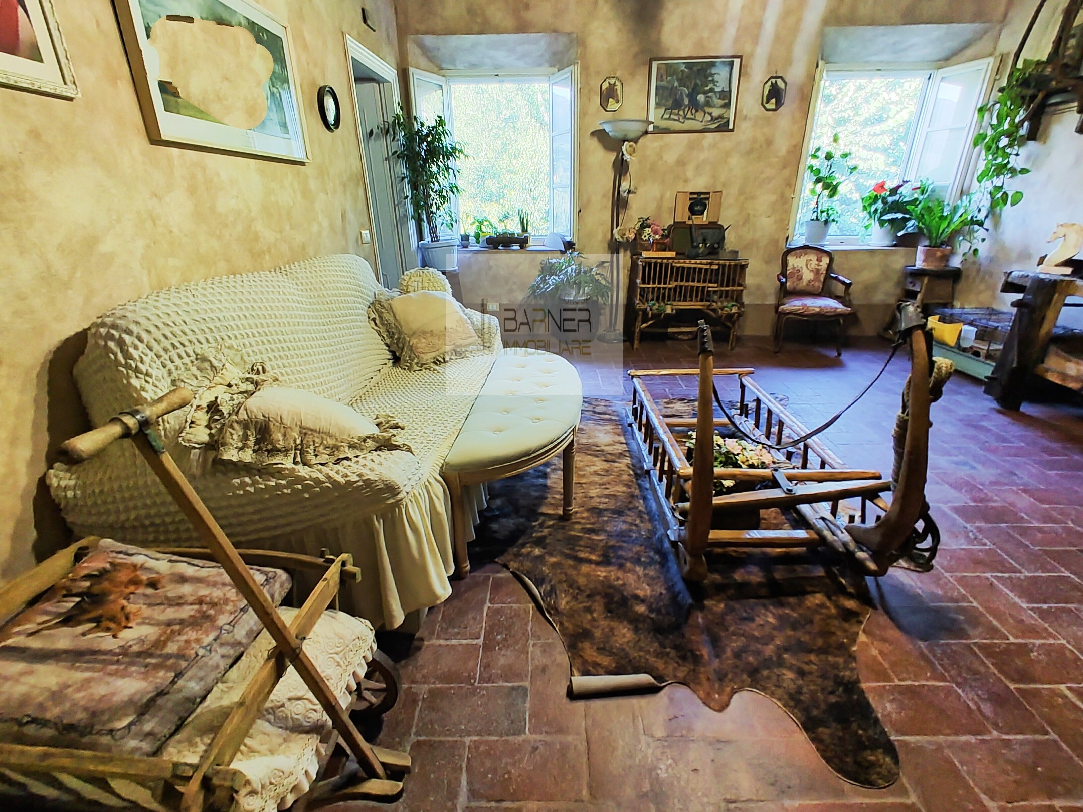 SALA